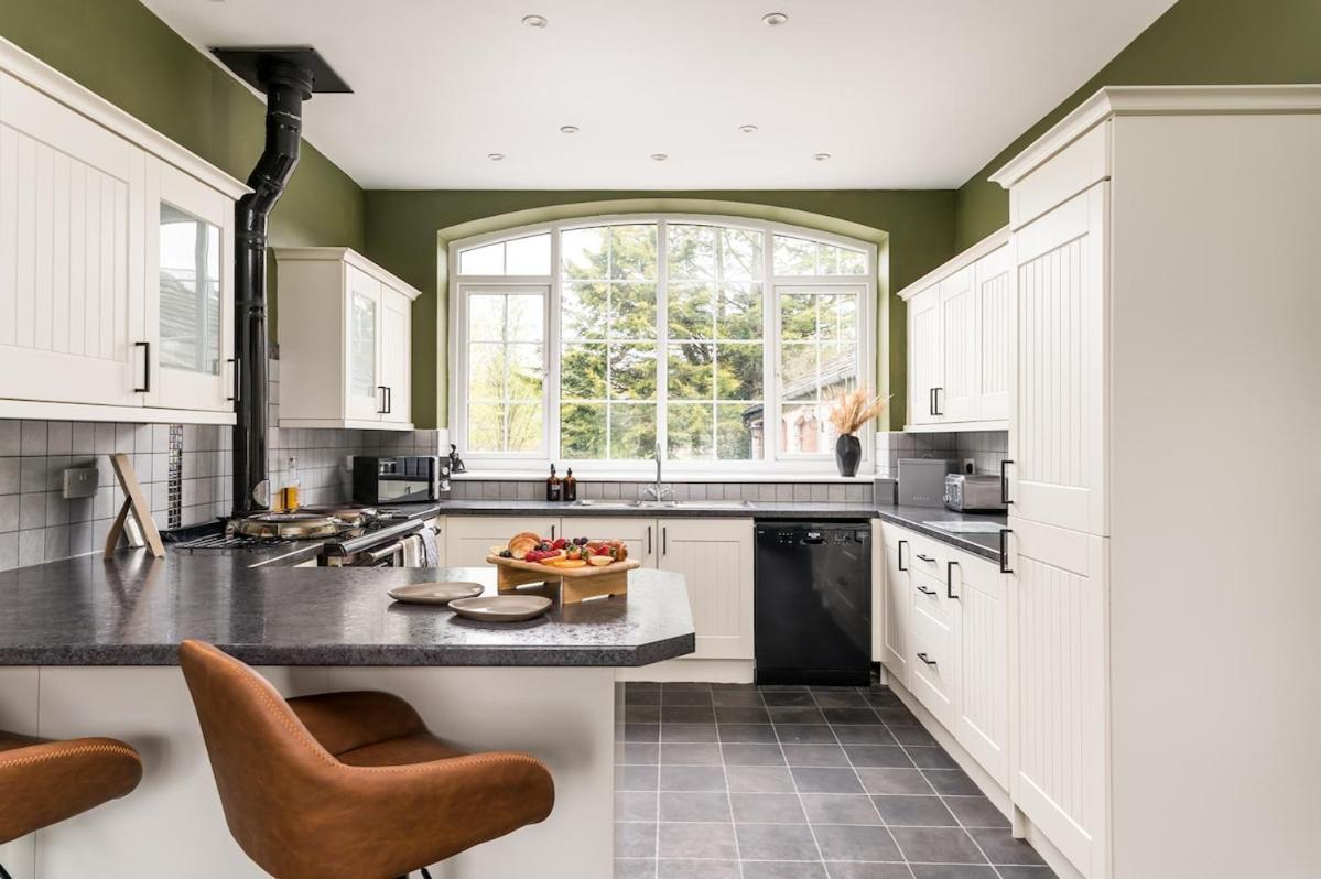 Central Malham Wellbeing Escape Hot Tub & Studio Exterior foto
